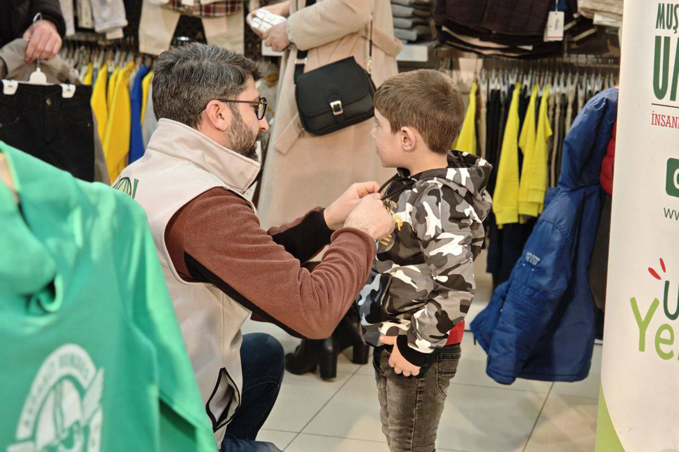 Muş Umut Kervanı Ramazan ayında da yardım faaliyetlerine devam ediyor