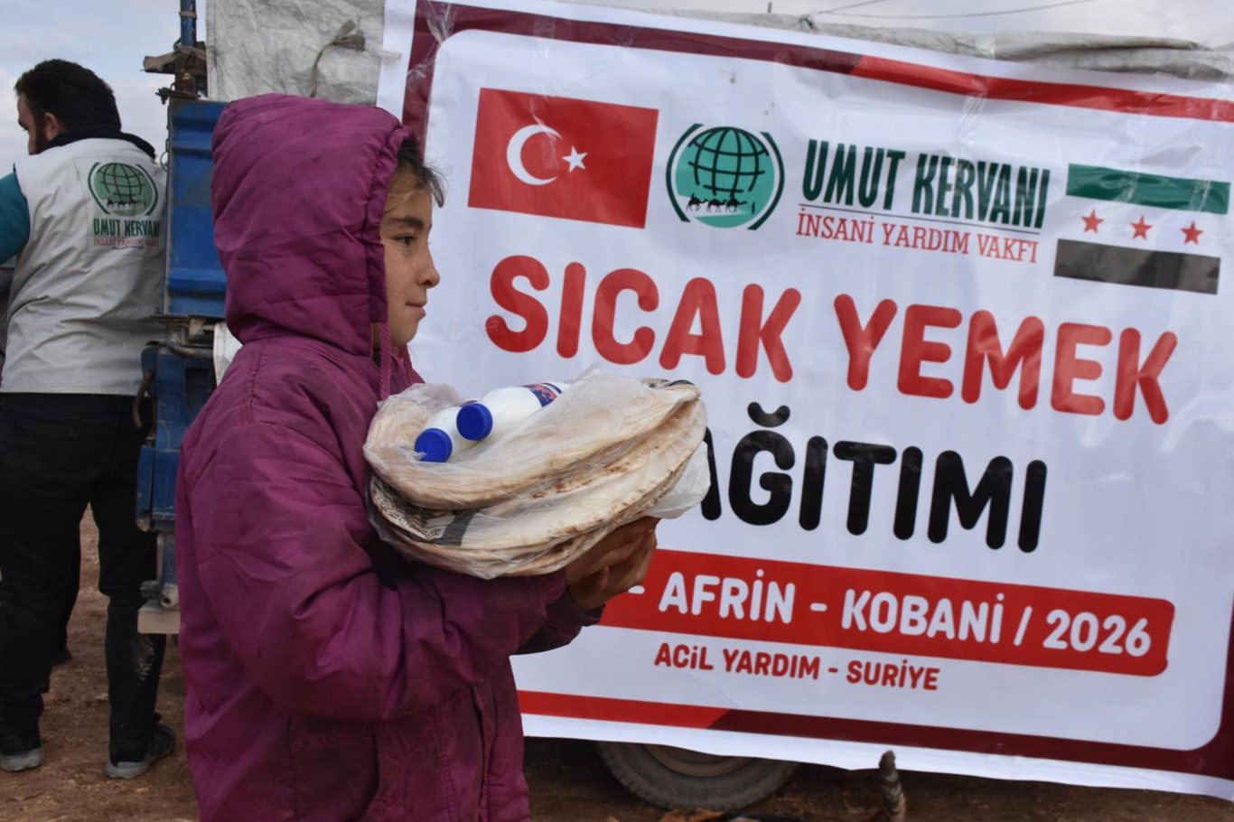 Umut Kervanı, Afrin'de çatışmanın mağdurlarına sıcak aş dağıttı