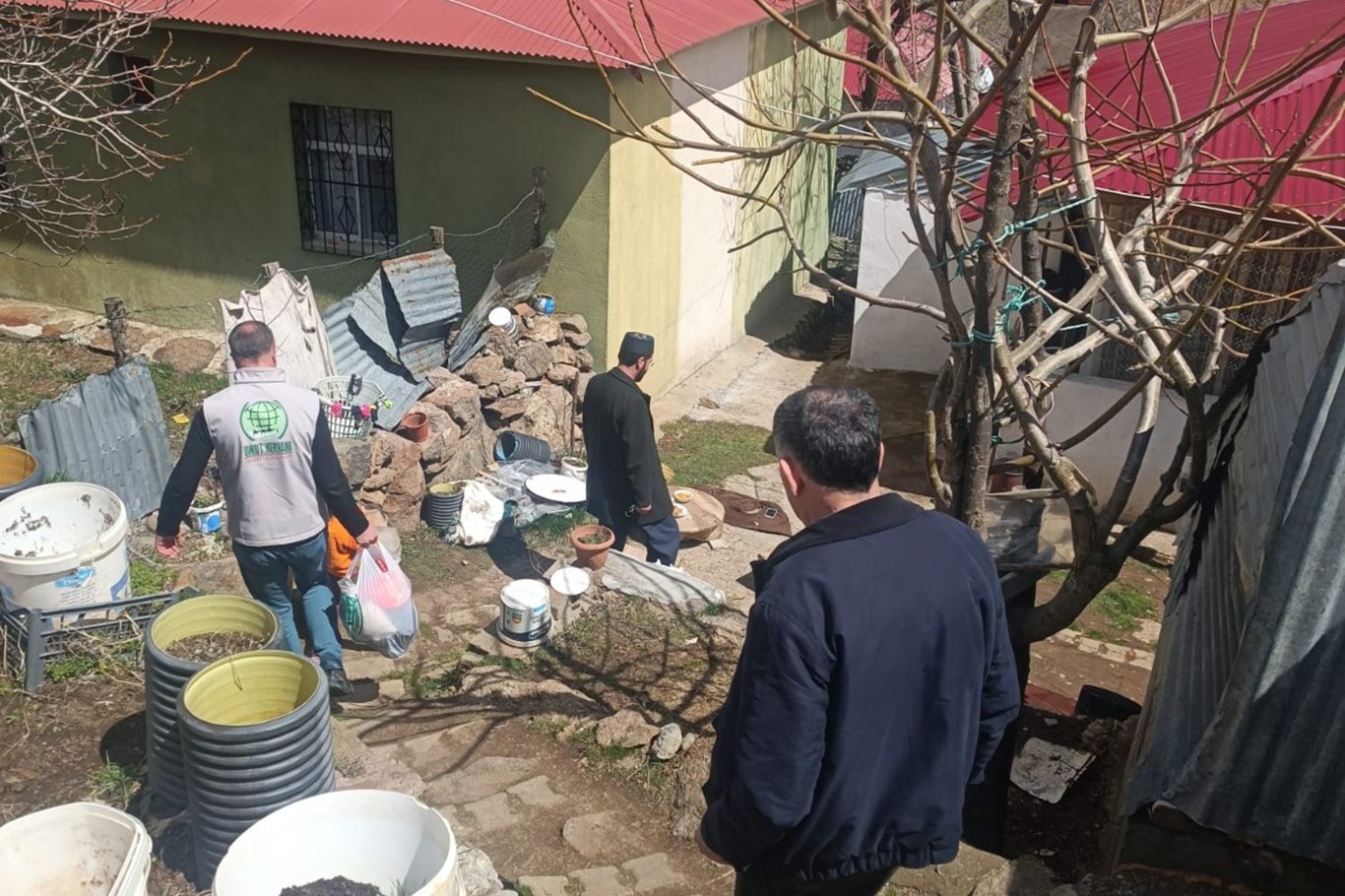 Bingöl Umut Kervanı’ndan 258 aileye yardım galeri görseli 2