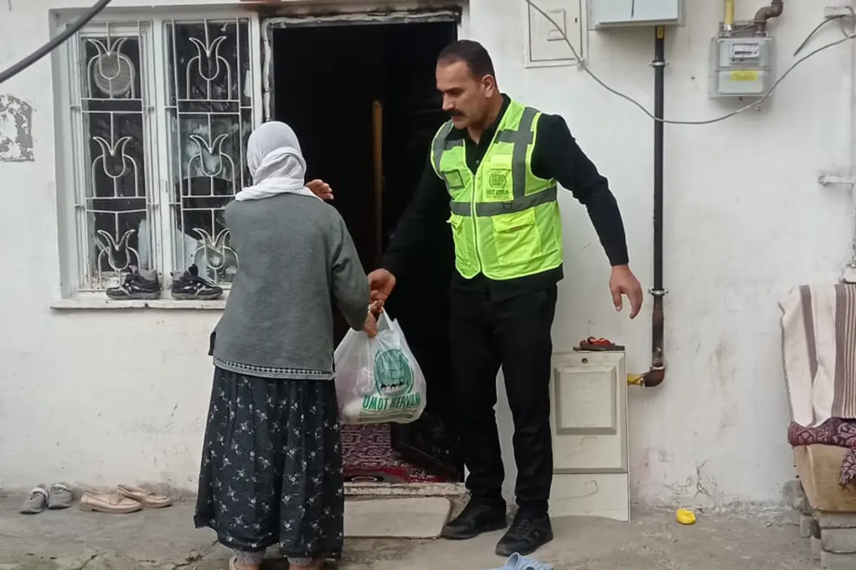 Umut Kervanı'ndan bayram öncesi 500 aileye destek galeri görseli 4