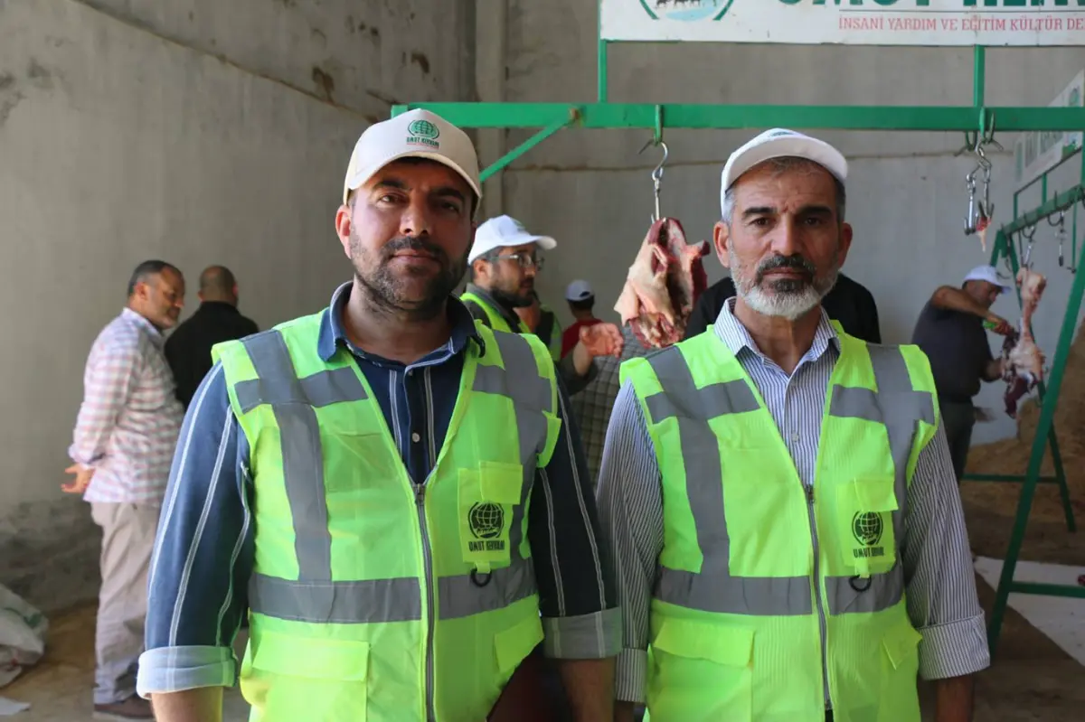 Şanlıurfa'da Umut Kervanı tarafından kurban kesimi gerçekleştirildi galeri görseli 2