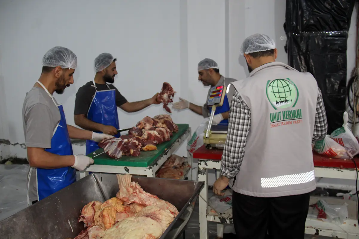 Diyarbakır'da kurban etleri dağıtıma hazır galeri görseli 6