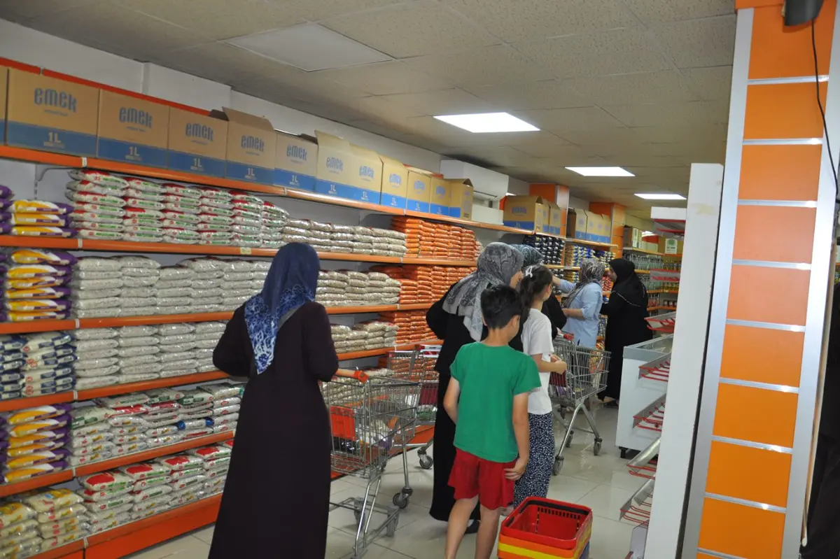 Bursa Umut Kervanı sosyal market projesiyle yüzlerce ailenin ihtiyacını karşıladı galeri görseli 12