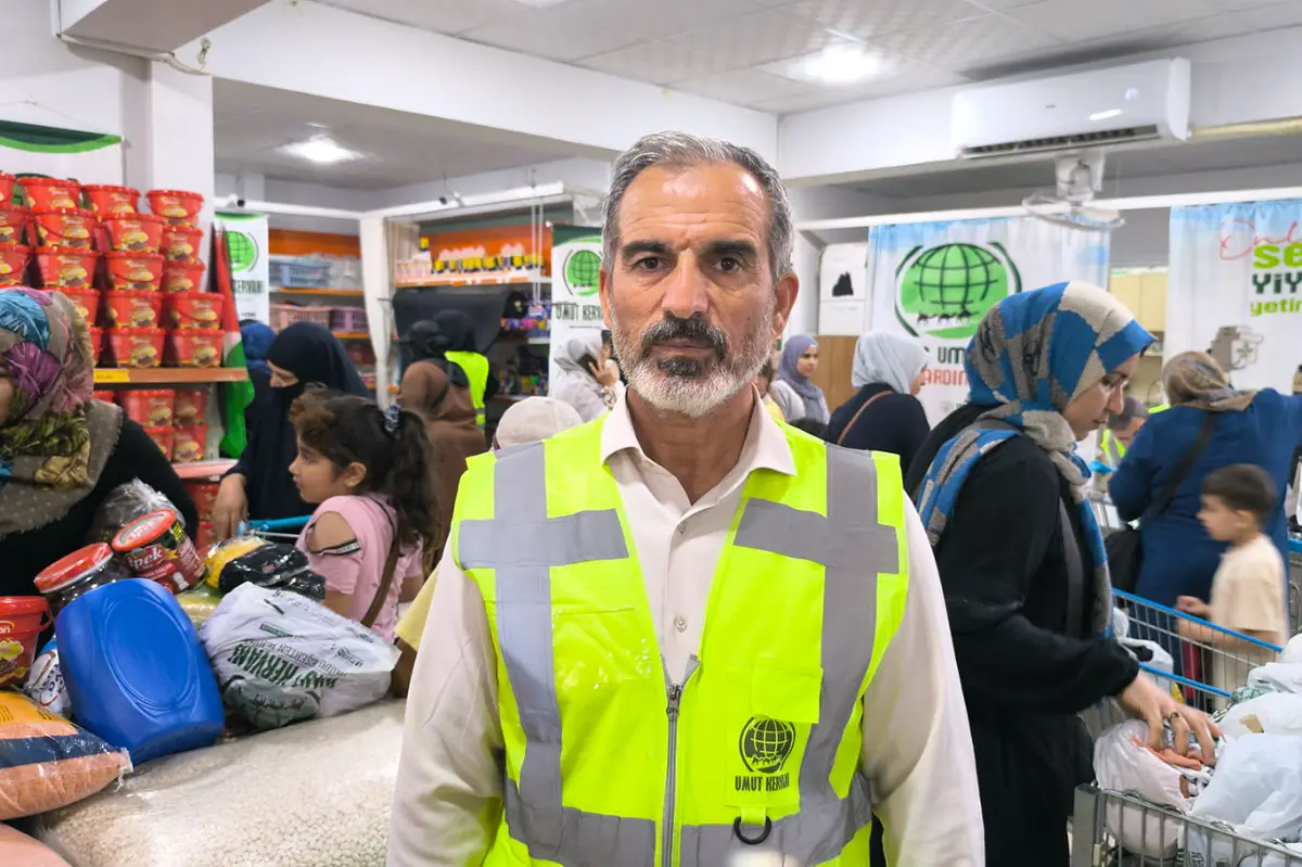 Şanlıurfa Umut Kervan’ından yüzlerce aileye sosyal market desteği galeri görseli 7
