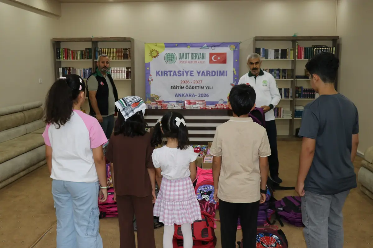 Ankara Umut Kervanından onlarca öğrenciye kırtasiye desteği galeri görseli 7