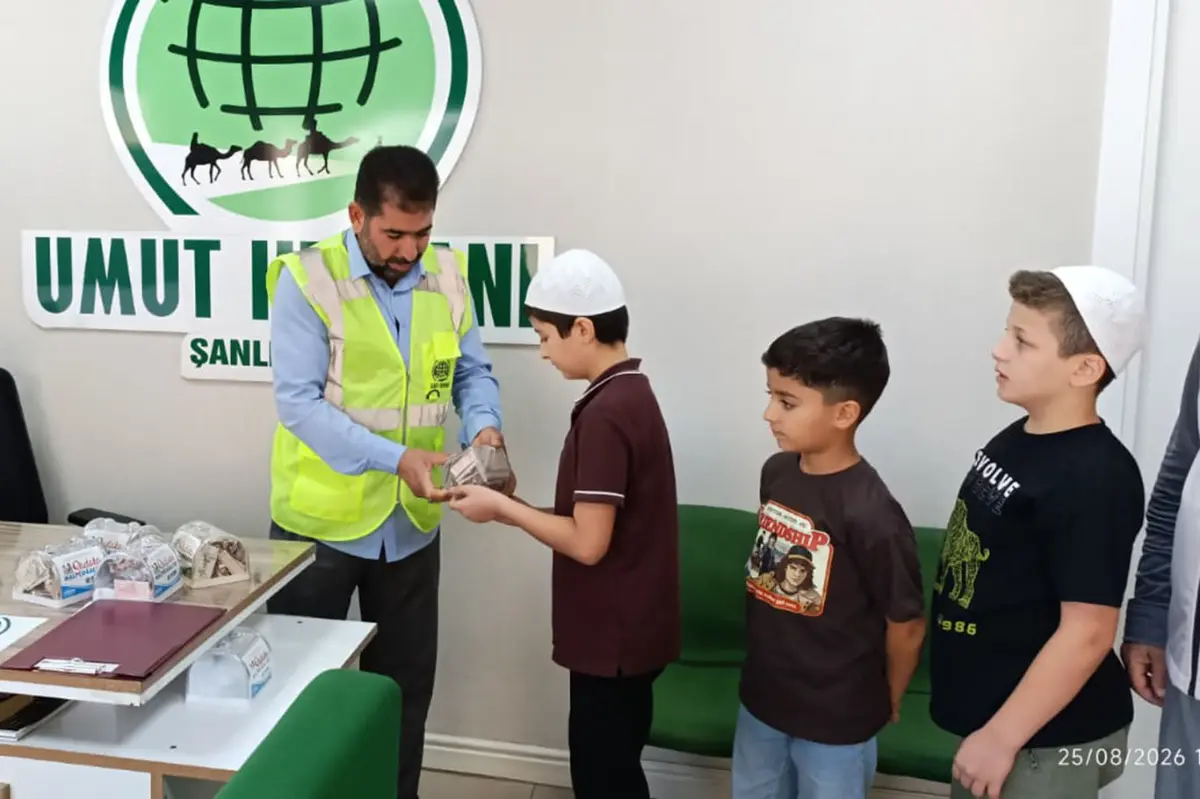 Çocuklardan Gazze Şifa Hastanesi'ne kumbaralı destek galeri görseli 4