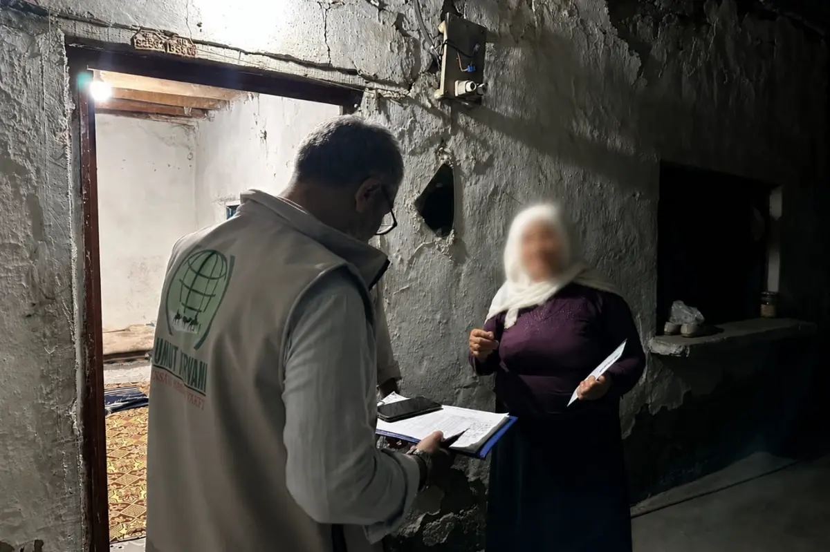 Umut Kervanı Batman'da mağdur ailelere nakdi yardım ulaştırdı galeri görseli 3