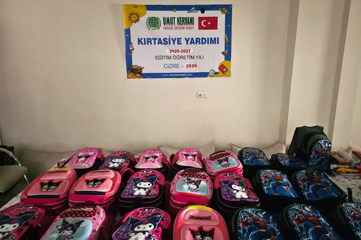 Cizre Umut Kervanı Derneğinden ihtiyaç sahibi öğrencilere kırtasiye yardımı galeri görseli 4