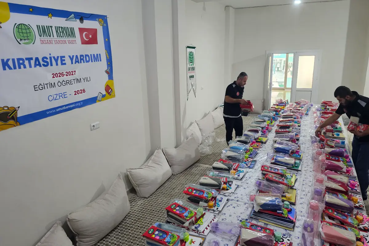 Cizre Umut Kervanı Derneğinden ihtiyaç sahibi öğrencilere kırtasiye yardımı galeri görseli 6
