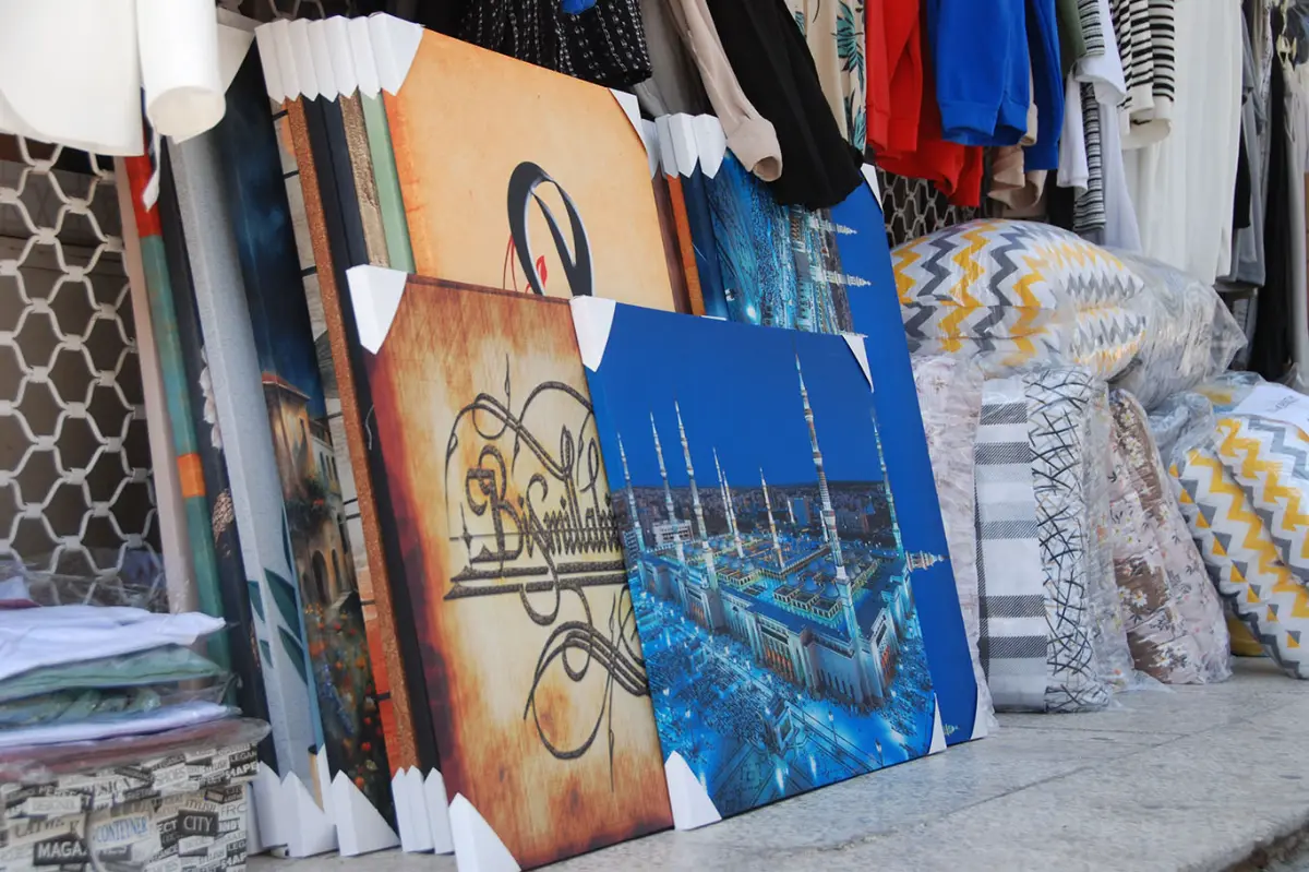 İzmir Umut Kervanı'ndan ihtiyaç sahipleri yararına kermes galeri görseli 8