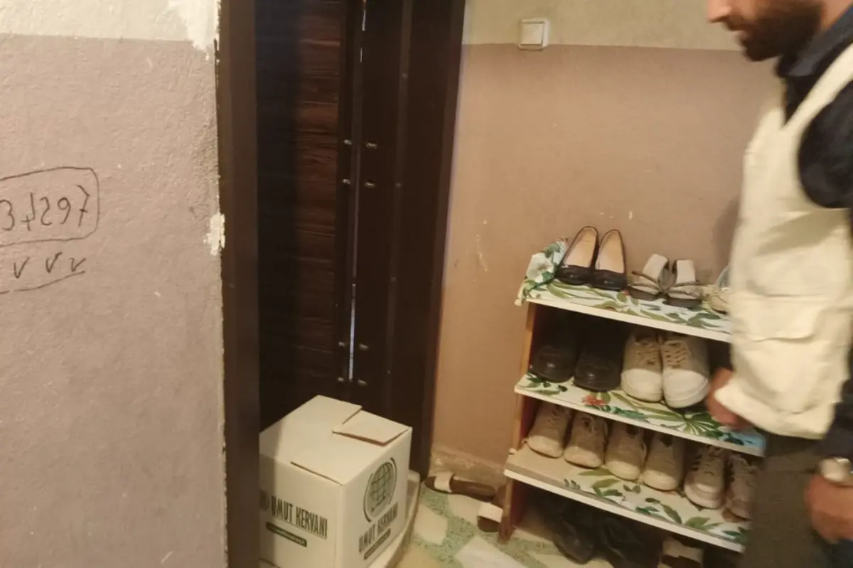 Umut Kervanı İzmir'den onlarca aileye gıda yardımı galeri görseli 9
